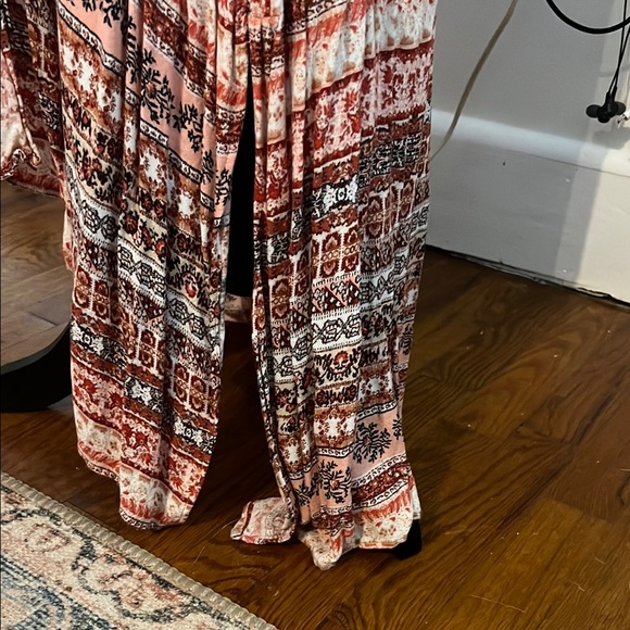 Miss Me Bohemian Style Pink and White Kimono - Picture 9 of 9